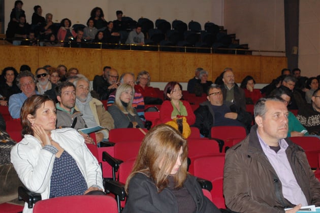 Αναζητούνται αρμόδιοι για τη σωτηρία του Κολοβρέχτη