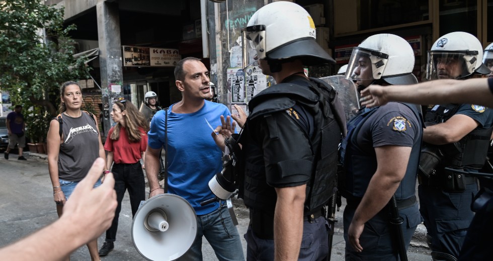 Κορυφώνεται και η πολιτική σύγκρουση για τον σταθμό του μετρό στην πλατεία Εξαρχείων