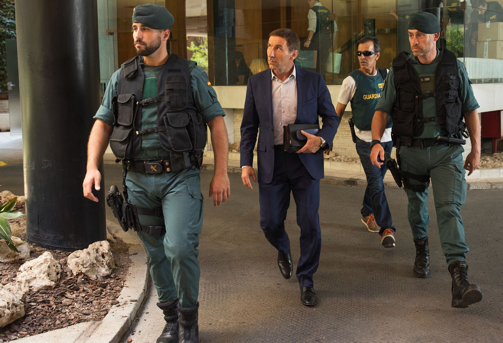 Οταν η εξουσία φέρνει διαφθορά και η εργασιομανία… εγκεφαλικό