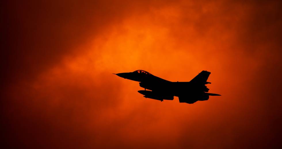 Σώος ο χειριστής του F-16 που κατέπεσε στη νήσο Ψαθούρα