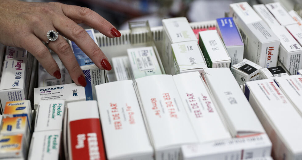 Πυρά ΣΥΡΙΖΑ – Νέας Αριστεράς για τις εξωφρενικές αυξήσεις στα φάρμακα