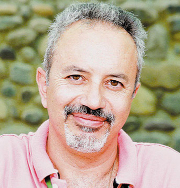 «Νίκος Καζαντζάκης»: Κι όμως πωλείται