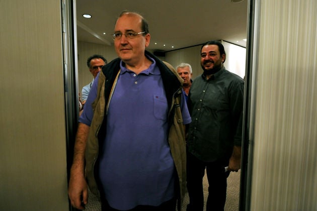 Επεισοδιακή πρεμιέρα με πολύ κόσμο