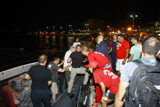«Ακόμα και η θάλασσα έκαιγε»