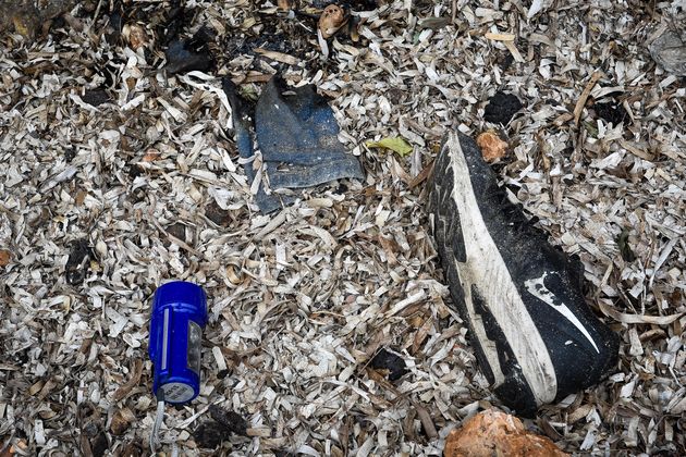 «Ακόμα και η θάλασσα έκαιγε»