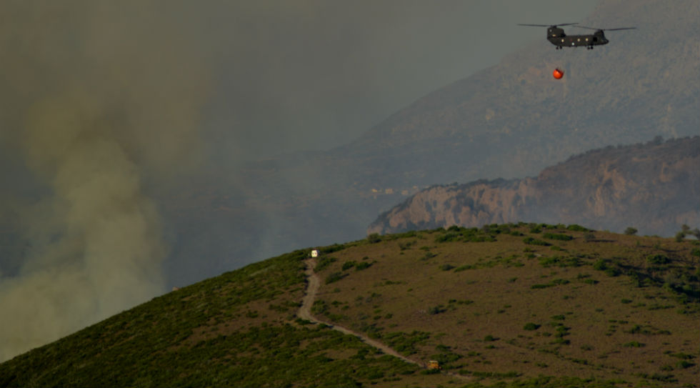 Σε τρία μέτωπα η επιχείρηση κατάσβεσης στην Εύβοια