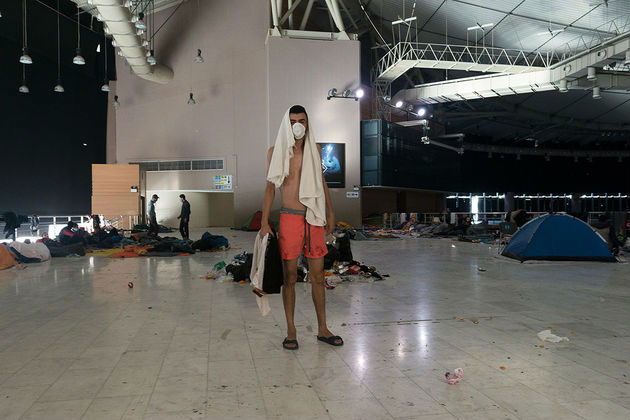 Δημιουργικός πάνω στο φτερό του καρχαρία
