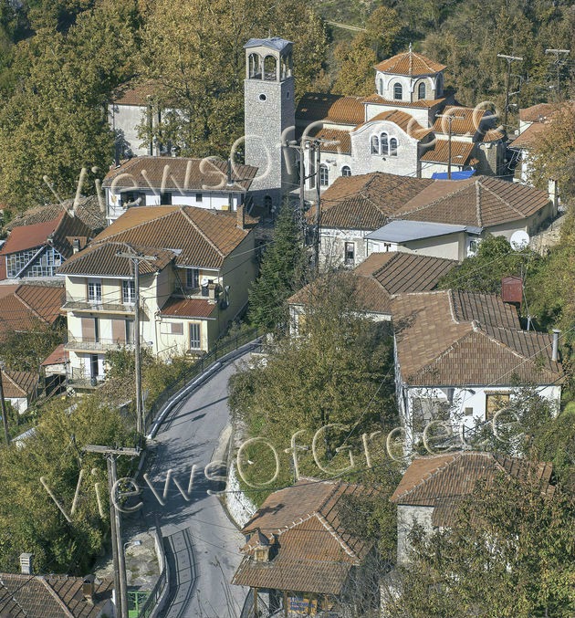 Στον ίσκιο των ελάτων