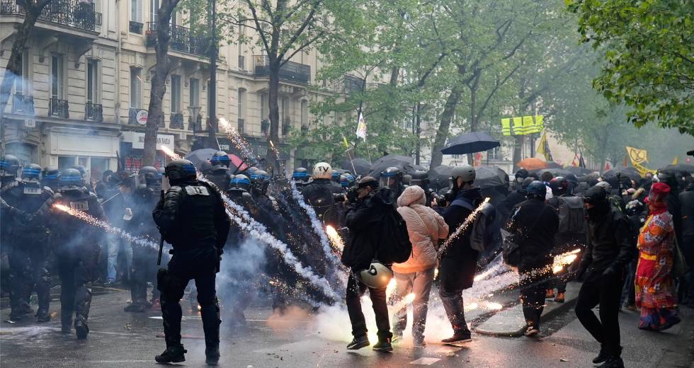 Εκατοντάδες χιλιάδες Γάλλοι στους δρόμους – Επεισόδια και συλλήψεις