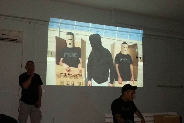 Ενα άδειο κουτί σε μια «γεμάτη» παράσταση