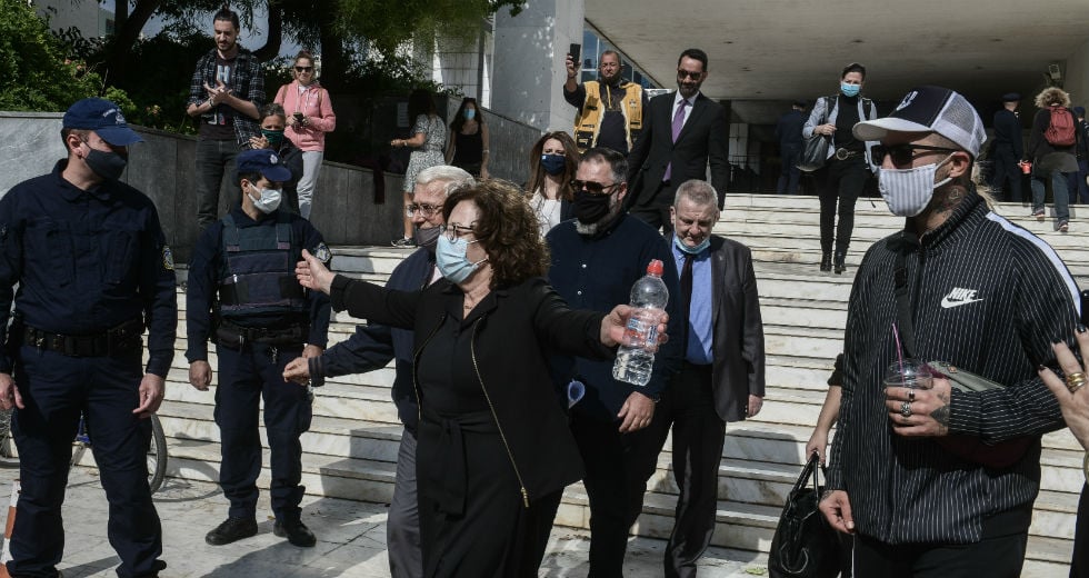 Στη φυλακή ο αρχηγός και 38 της εγκληματικής οργάνωσης της Χρυσής Αυγής