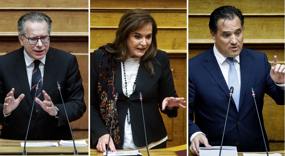 Τότε στα κάγκελα, τώρα χαμόγελα
