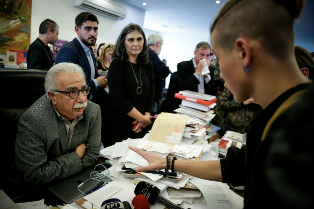 Με άλλοθι την… ανομία χτυπά τη δημόσια παιδεία