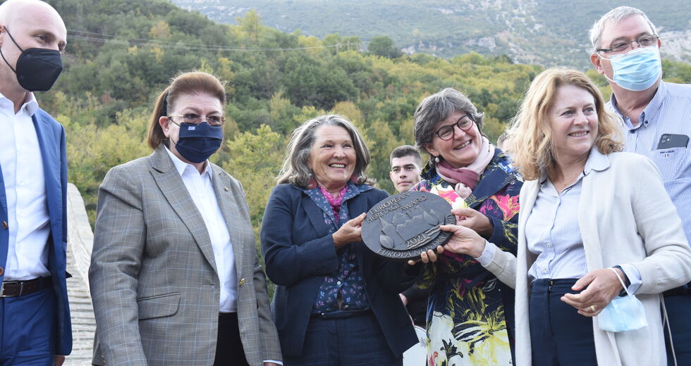 Η αναγέννηση του Γεφυριού της Πλάκας