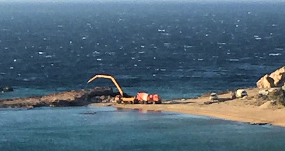 Τα επιχειρηματικά συμφέροντα πολιορκούν τις παραλίες της Ιου