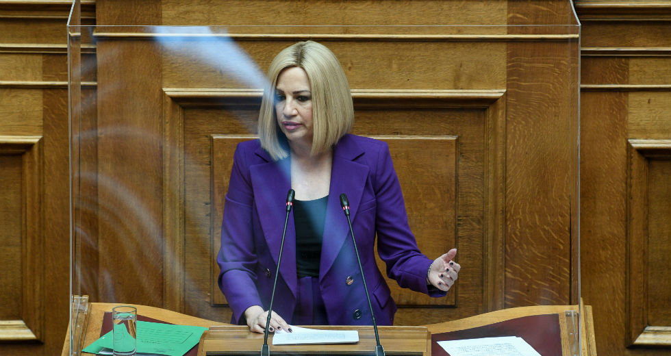 Πυρ ομαδόν κατά Βρούτση και κυβέρνησης για το φιάσκο με τα voucher