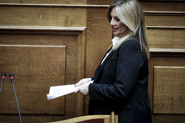 Υπερψήφισαν το «οριστικό τέλος των μνημονίων»