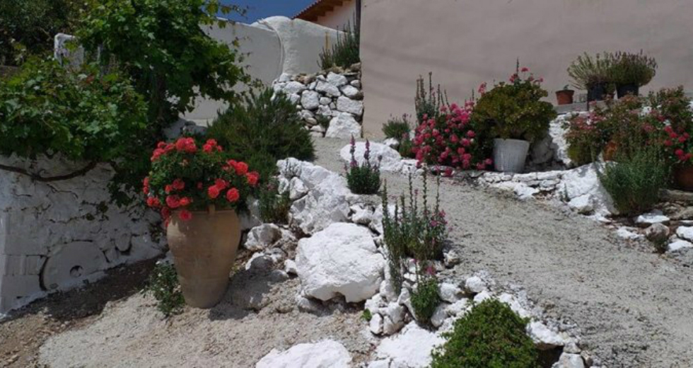 Κρήτη: Γερμανοί εθελοντές αναπλάθουν τη Μιαμού
