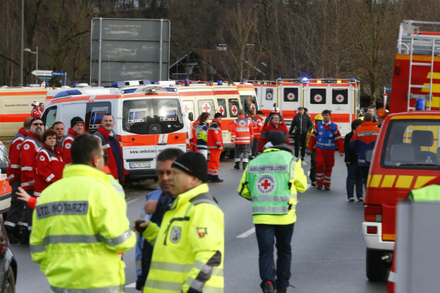 Σύγκρουση τρένων στη Γερμανία με νεκρούς και τραυματίες