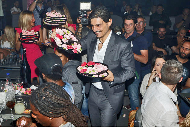 Ολική ανακαίνιση στα… μετόπισθεν