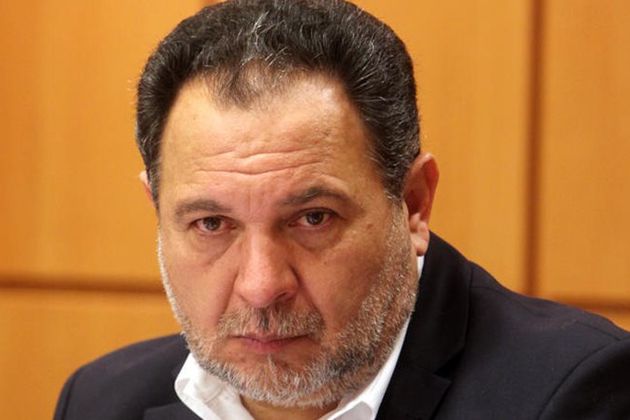Κόβεται, διότι δεν συνεμορφώθη προς τας υποδείξεις της Ν.Δ.