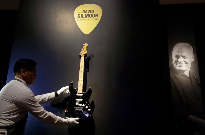 Δημοπρασία ρεκόρ από τον David Gilmour και 21,5 εκατ. δολάρια κατά της κλιματικής αλλαγής