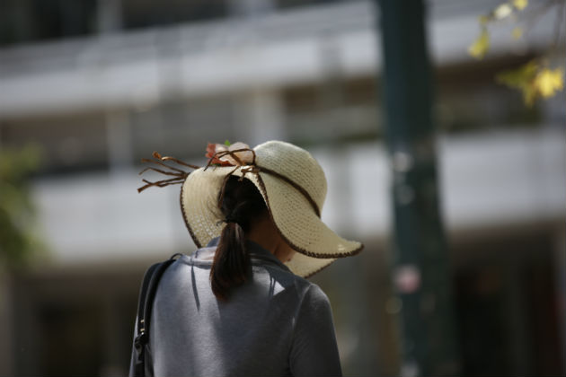 Σε γενική επιφυλακή για το κύμα καύσωνα