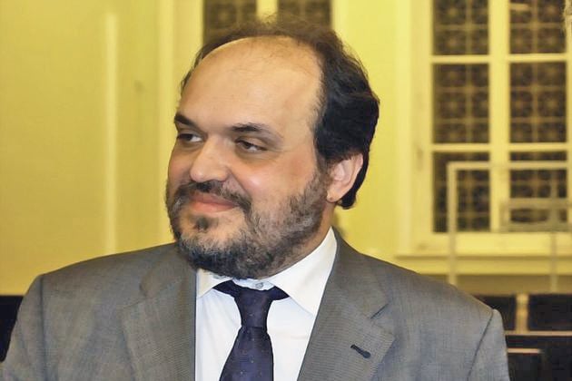 Τα Μαθηματικά μεταξύ φιλοσοφίας και επιστήμης
