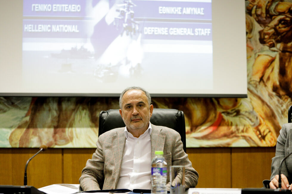 Καλούν την κυβέρνηση να επιβάλει μέτρα στην Εκκλησία