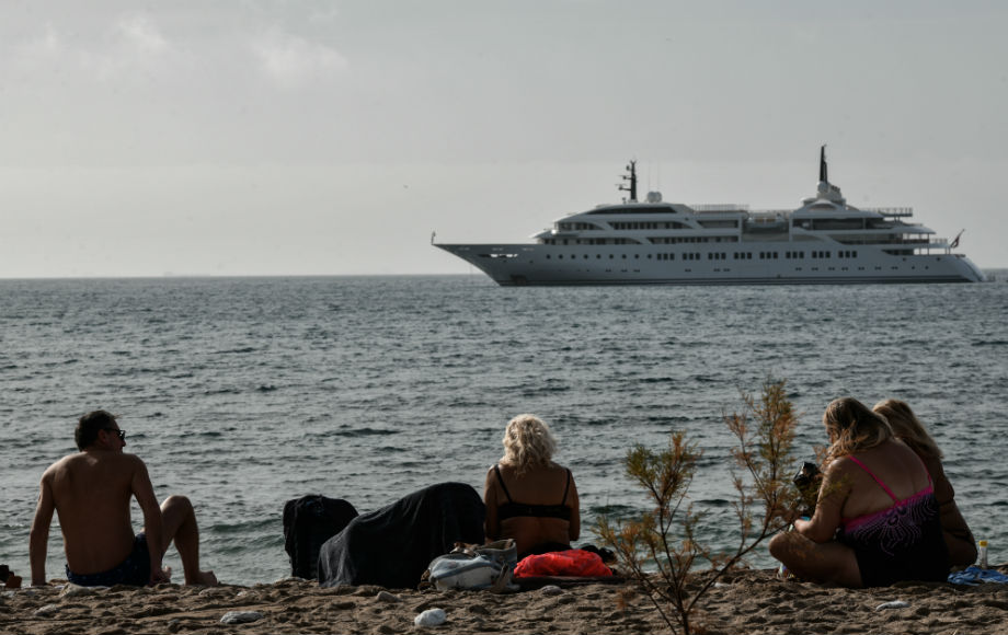 Φωτιά πήρε το «6» της μετακίνησης
