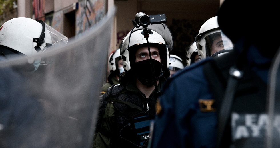Η ΕΛ.ΑΣ σε καταγράφει-Νέα ήθη κι έθιμα στην υπηρεσία της καταστολής