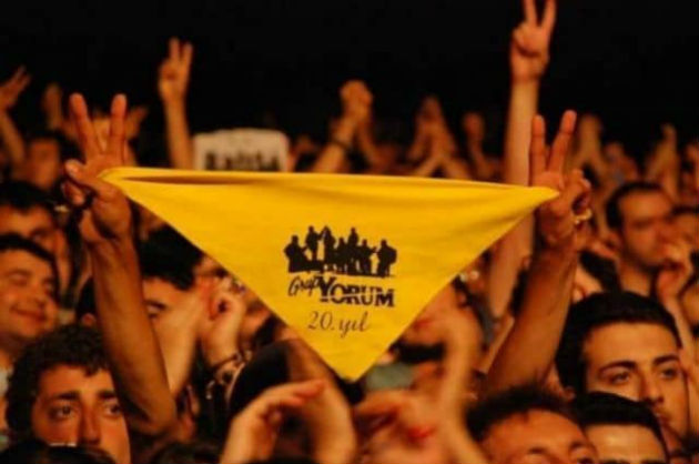 Τραγουδούν κόντρα στον καιρό και στον Ερντογάν