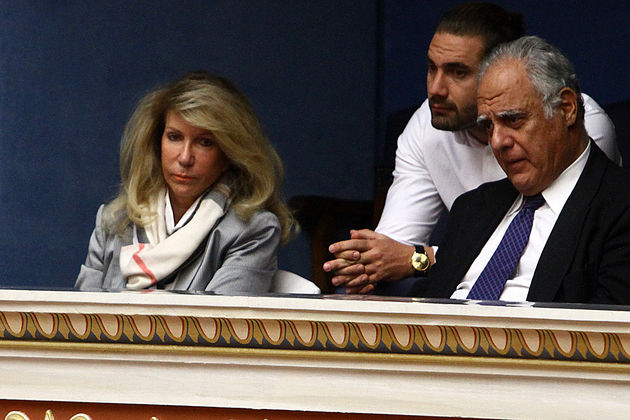 «Φωτιές» στη Βουλή λόγω του Πολυτεχνείου
