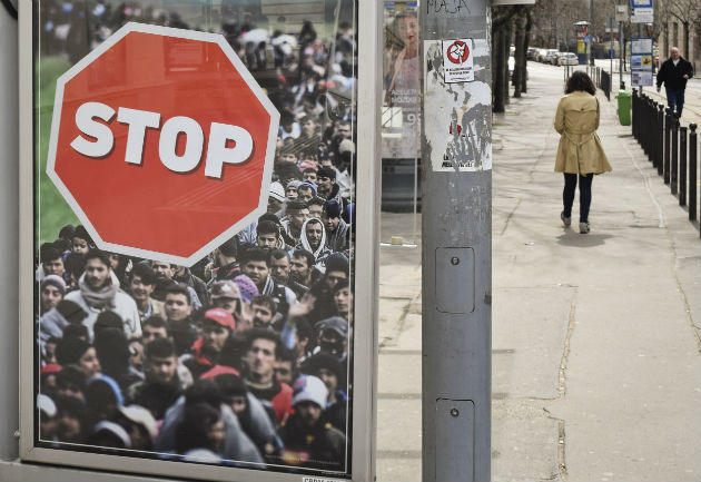 Ο Ορμπαν ολοταχώς για επανεκλογή με όπλα το μίσος και την ξενοφοβία