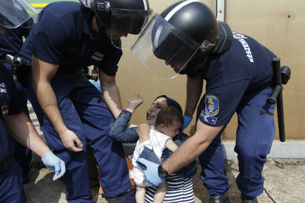 Και ο στρατός εναντίον των προσφύγων