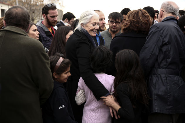 Το «ιερό ελάφι» του Λάνθιμου και το σκηνοθετικό ντεμπούτο της Ρέντγκρεϊβ