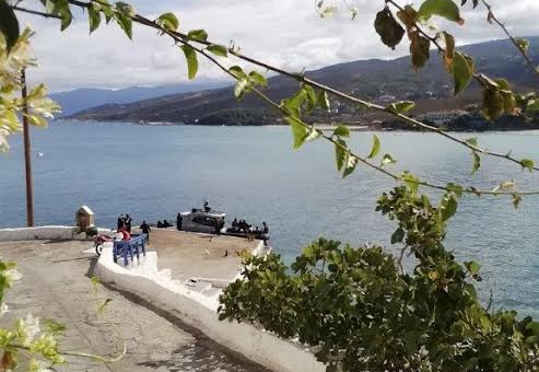 Νέα περιστατικά επαναπροωθήσεων σε δημόσια θέα στη Σάμο και την Ικαρία