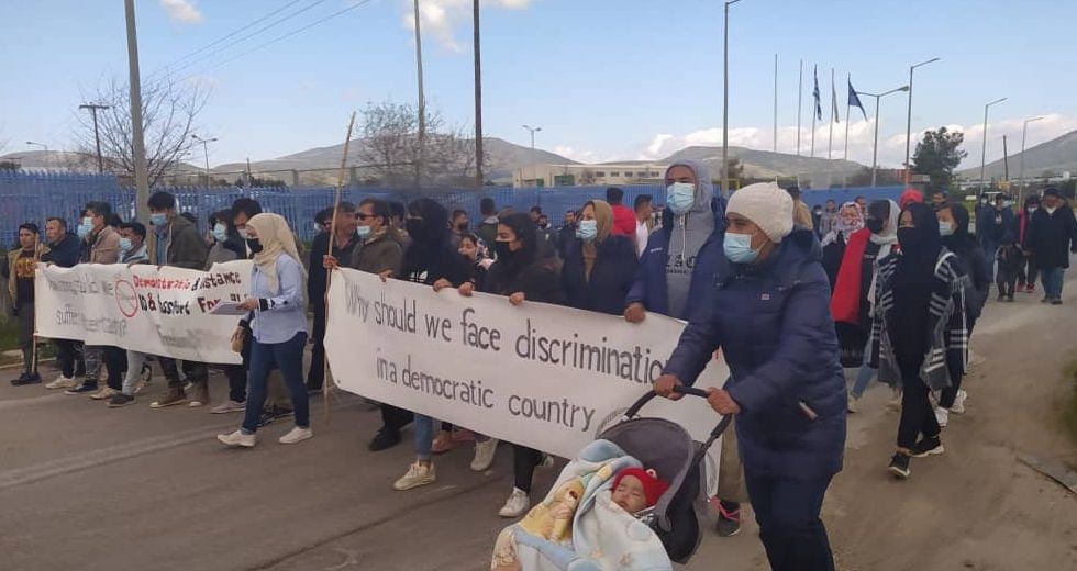 Διέλυσαν με χημικά την κινητοποίηση των προσφύγων στη Ριτσώνα [Βίντεο]