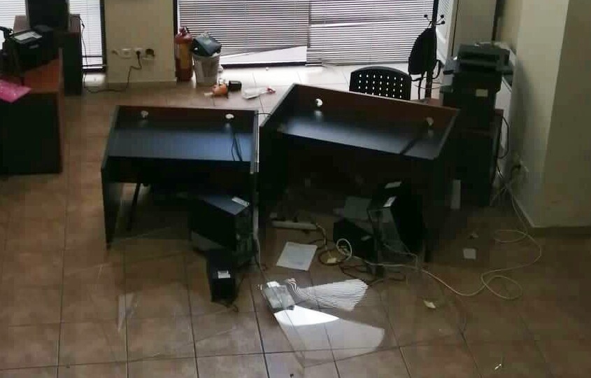 Ξέσπασε πρόσφυγας στην Υπηρεσία Ασύλου εν μέσω ατέρμονης ταλαιπωρίας