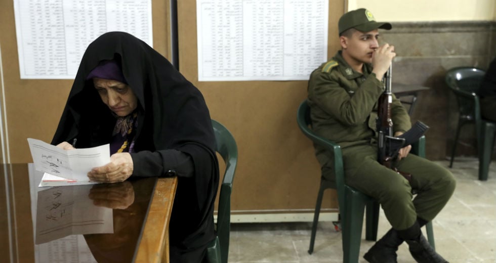 Νίκη των συντηρητικών αναμένεται στις βουλευτικές του Ιράν