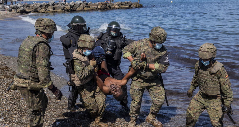Θα κοιτάξουμε το φεγγάρι χωρίς φόβο