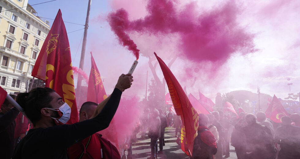 Ηχηρό «όχι» στον φασισμό από τα ιταλικά συνδικάτα