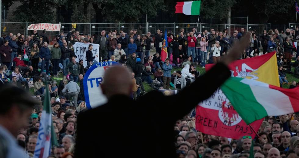 Σε κλοιό διαδηλωτών η Βιέννη πριν το «λουκέτο»