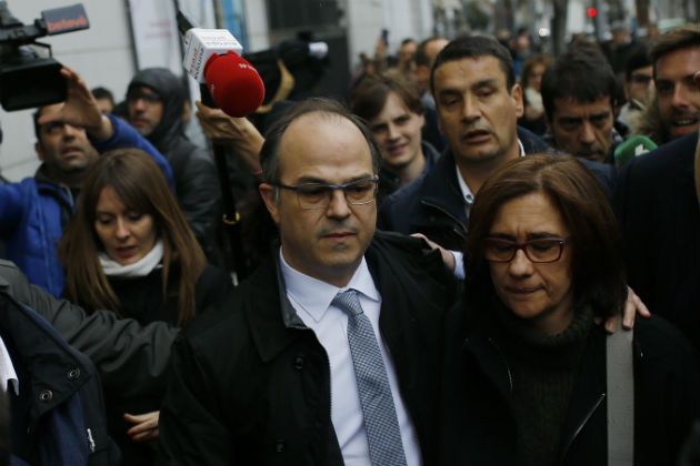 Κατηγορητήριο για «στάση» σε 13 Καταλανούς ηγέτες