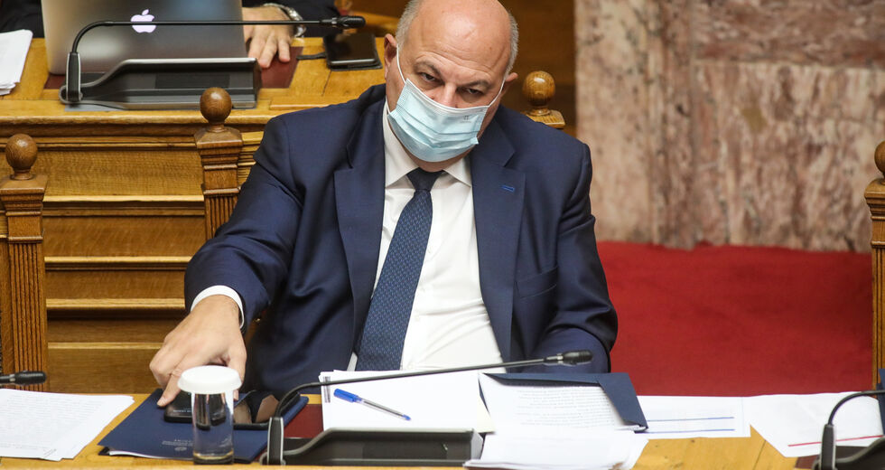 Οσμή «φωτογραφικού» διαγωνισμού