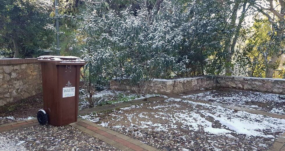 Βιοαπόβλητα από το Χαλάνδρι στα τσιμέντα «Τιτάν»