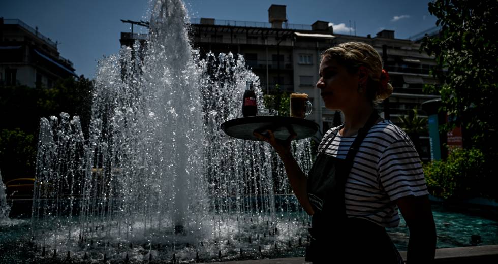 Συστάσεις και μέτρα για τον καύσωνα: Τι να προσέχουν πολίτες και εργαζόμενοι