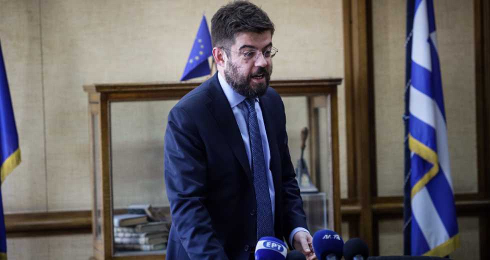 Με «βαριά» βιογραφικά και πρόγραμμα 50 ημερών δρομολογεί την πολιτική αλλαγή ο ΣΥΡΙΖΑ