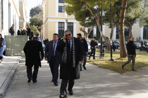 «Είσαι εκβιαστής παιδιών»