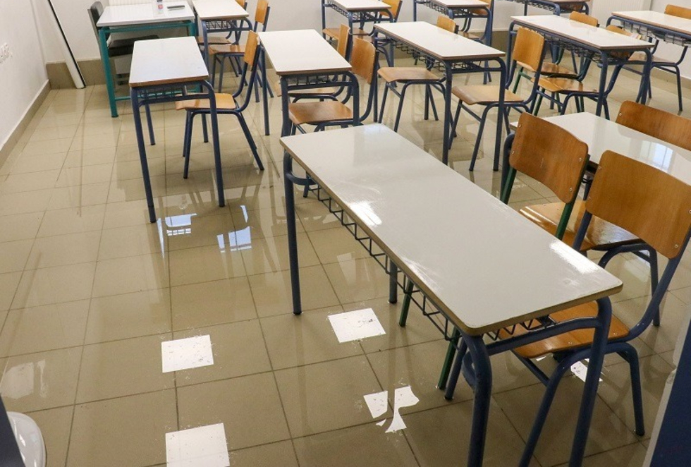 Σε κλοιό κεραυνών και κακοκαιρίας η Κρήτη